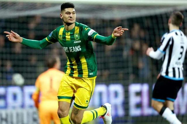 崔永熙登场4分钟贡献5分 2记高难进球点燃全场