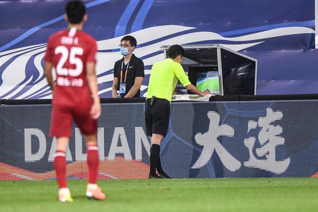 张子宇42分14板 中国女篮获得U18亚洲杯亚军