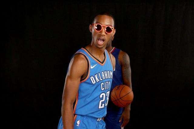 罗马诺：曼联支持奥纳纳&对他有信心