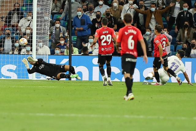 贺希宁23分深圳胜山东 林庭谦13+11天津胜吉林